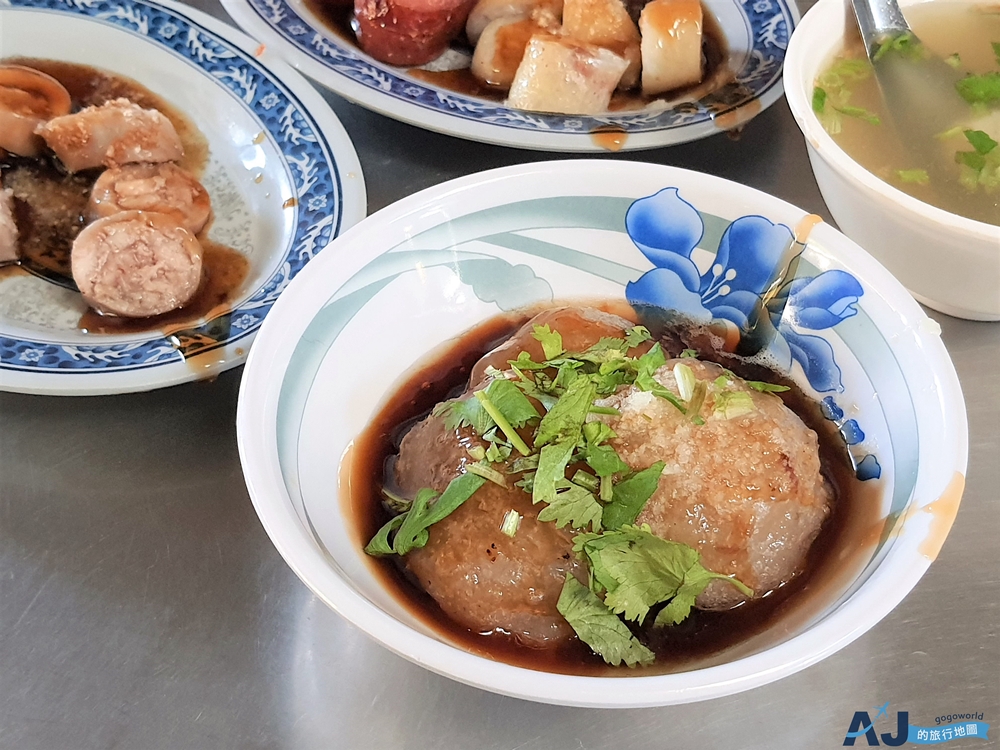 東港正宗肉丸：東港菜市場的經典小吃 一顆肉圓只要10塊錢