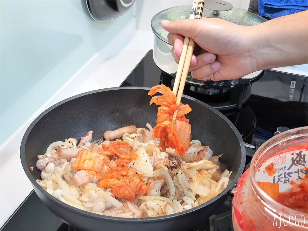 簡單食譜：泡菜炒五花肉 超下飯重口味料理