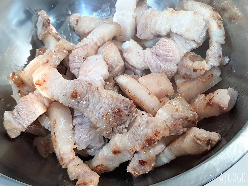 簡單食譜：泡菜炒五花肉 超下飯重口味料理