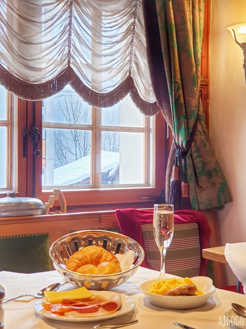 亞曆克斯度假村飯店 Resort Hotel Alex Zermatt 策馬特奢華歷史酒店 經典雙人房、早餐分享