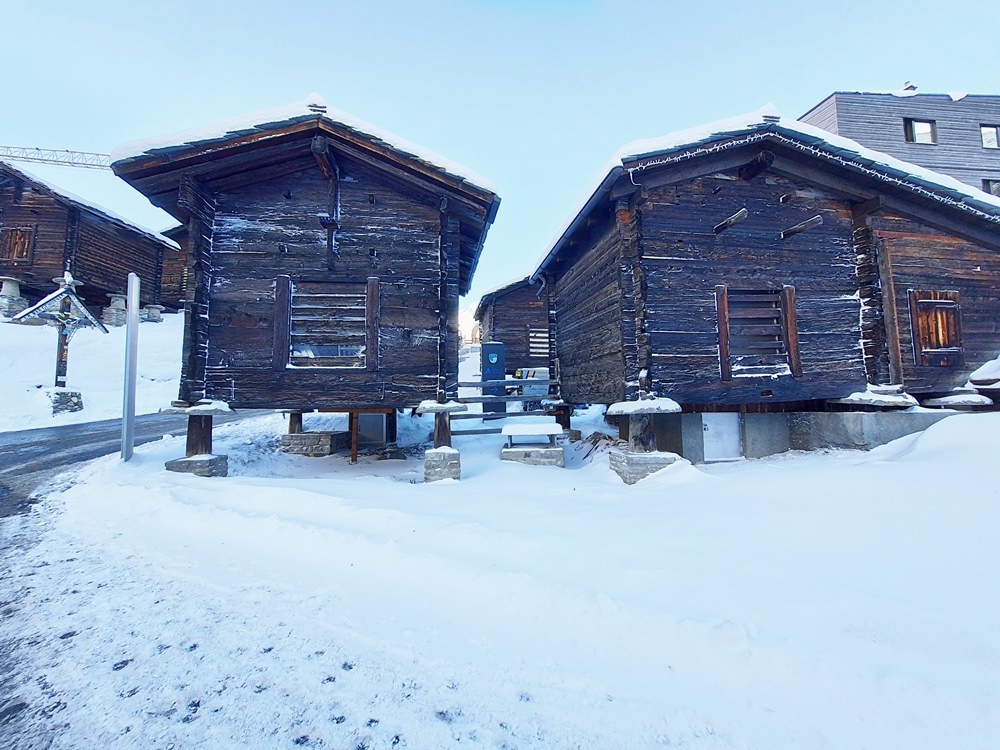 薩斯斐 Saas Fee 被4千公尺高山環抱的冰河故鄉 交通、景點分享