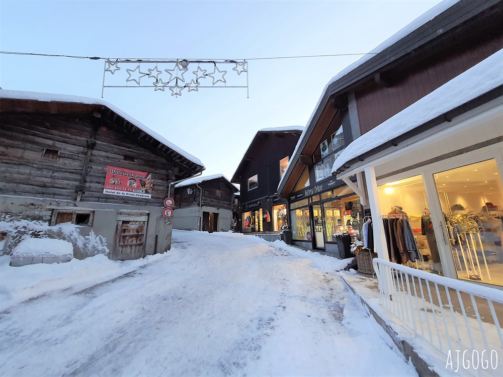 洛伊克巴德溫泉區、Leukerbad Thermal bath 策馬特近郊泡溫泉的好地方