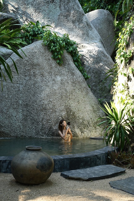 蘇美島按摩 Tamarind Springs Forest Spa 巨石森林三溫暖