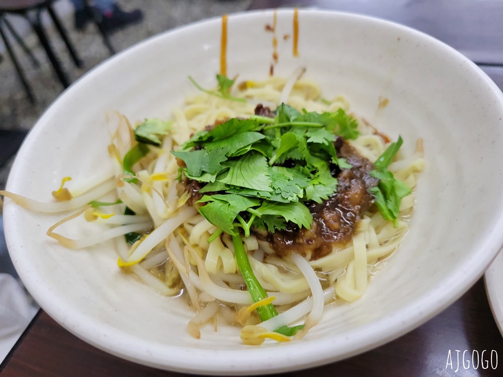 台北美食 熊記魷魚羹 延三夜市南部口味魯肉飯