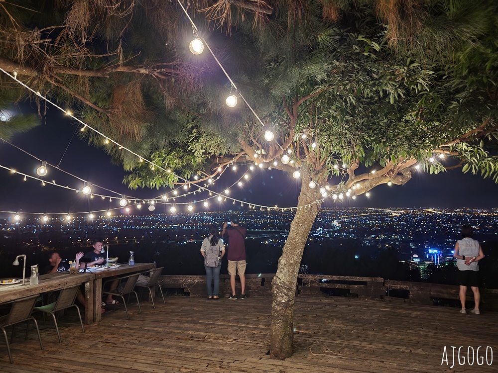 空ㄟ農場 宜蘭礁溪景觀餐廳 吃Pizza看百萬夜景很可以 接駁車、停車場分享