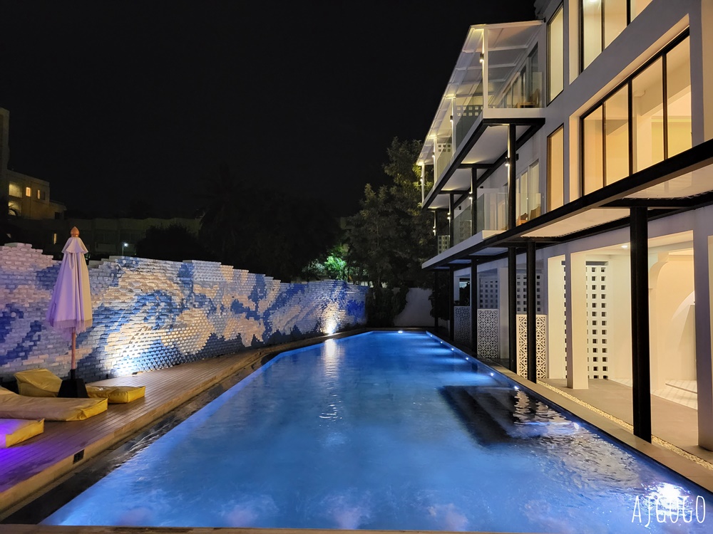 Anona Beachfront Phuket Resort 普吉島芭東海灘飯店 公寓陽台房、早餐