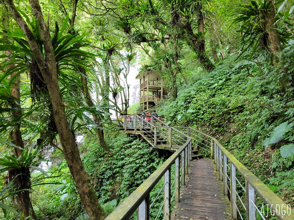 滿月圓國家森林遊樂區 好走的親子森林步道 沿著溪谷找大瀑布 便宜門票