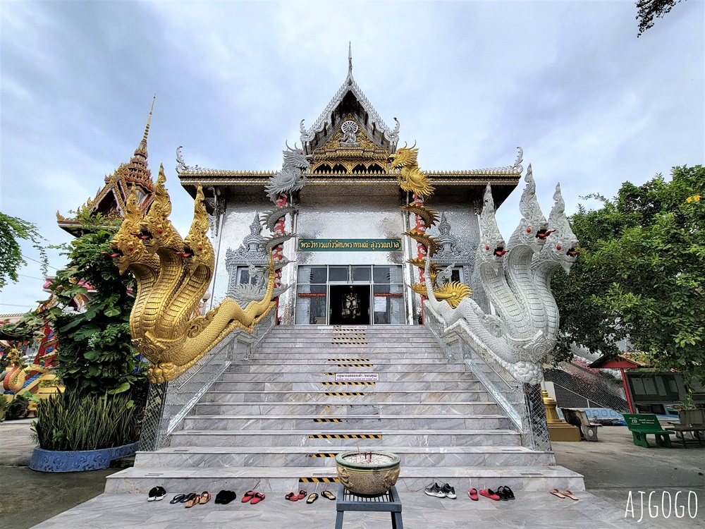 泰國最高佛像 Wat Muang 紅統廊曼寺的巨大金佛