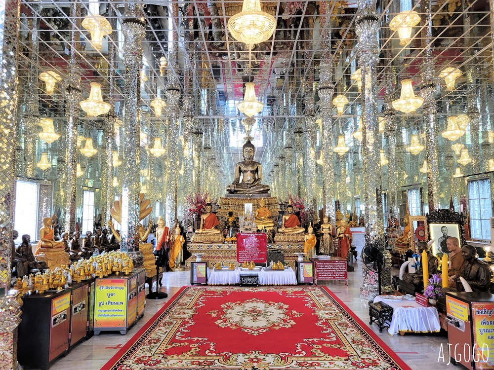 泰國最高佛像 Wat Muang 紅統廊曼寺的巨大金佛