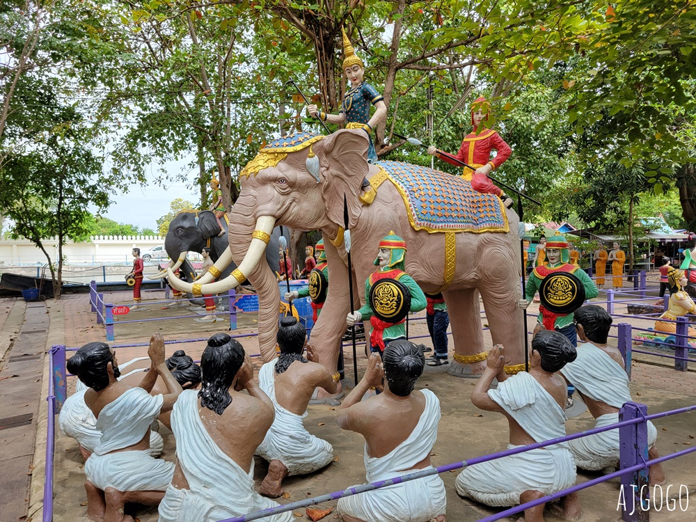 泰國最高佛像 Wat Muang 紅統廊曼寺的巨大金佛