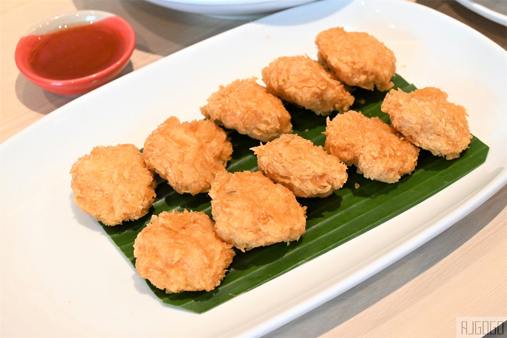 曼谷四面佛 怎麼拜？ 午餐吃曼谷人推薦的泰國餐廳 Savoey上味泰餐館 The Mercury Ville@Chidlom