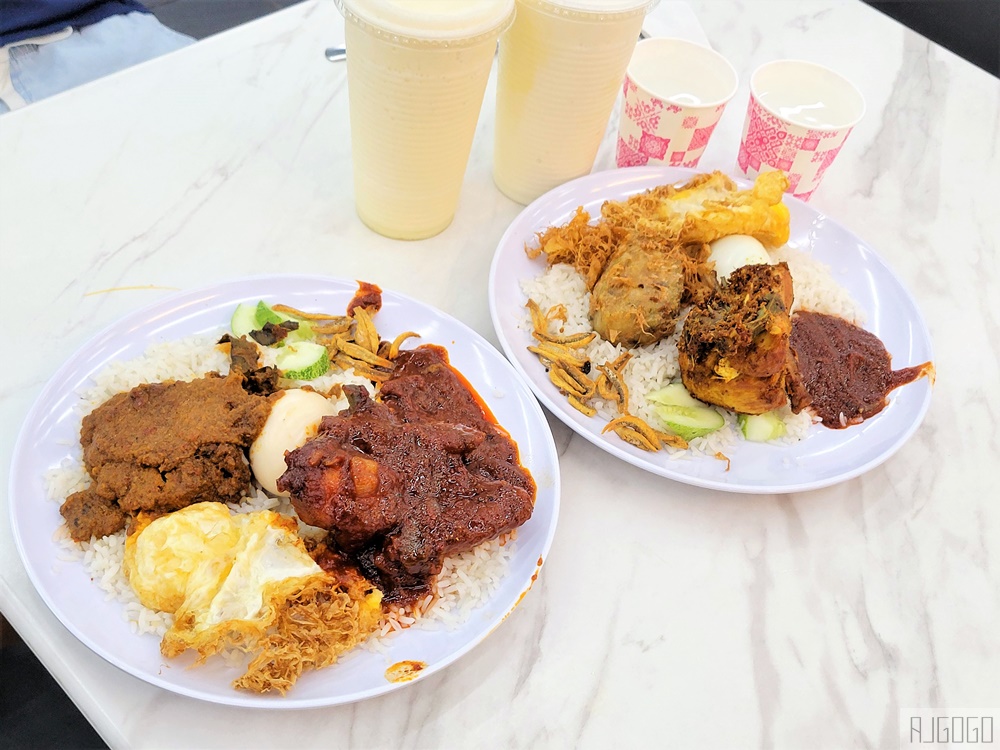 吉隆坡美食推薦 吉隆坡人氣最高的椰漿飯 Nasi Lemak Wanjo Kg Baru 辣死你媽