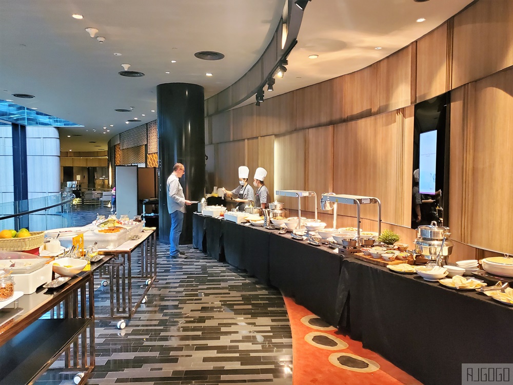 樟宜機場皇冠假日酒店 星耀樟宜標準房、早餐 Crowne Plaza Changi Airport