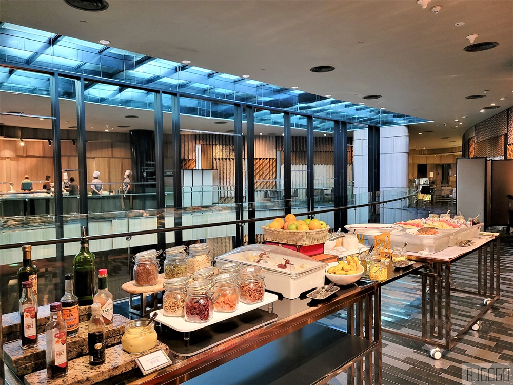 樟宜機場皇冠假日酒店 星耀樟宜標準房、早餐 Crowne Plaza Changi Airport