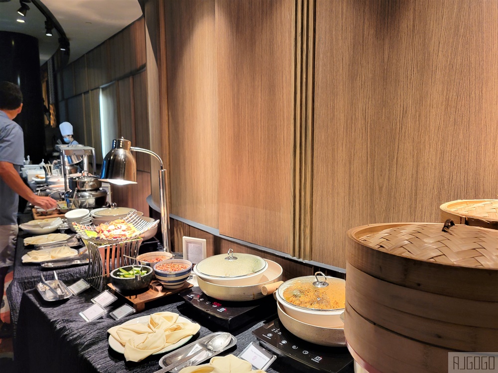 樟宜機場皇冠假日酒店 星耀樟宜標準房、早餐 Crowne Plaza Changi Airport