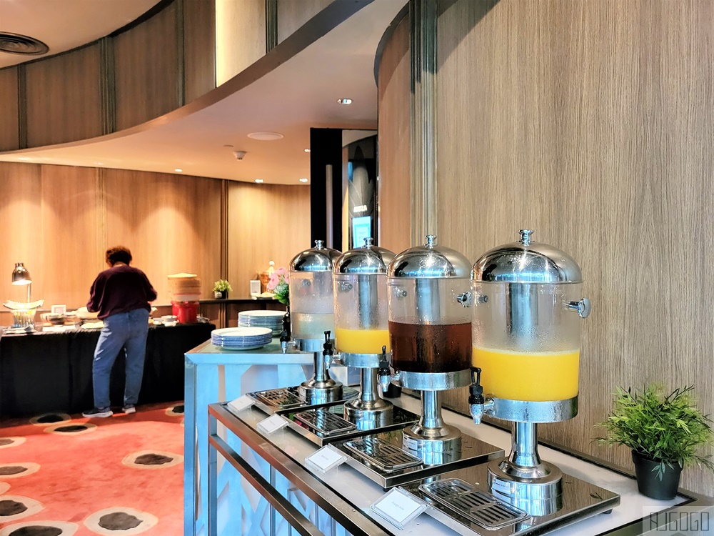 樟宜機場皇冠假日酒店 星耀樟宜標準房、早餐 Crowne Plaza Changi Airport