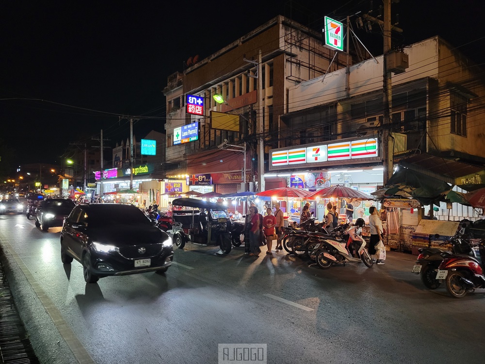 清邁門市場 銅板小吃集散地 每天都有營業