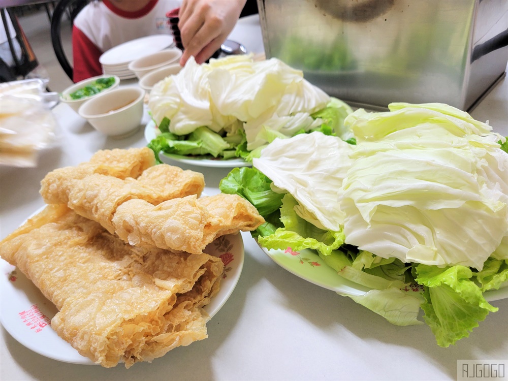 東港 新東興牛肉爐 沙茶火鍋 巷弄裡老字號火鍋店