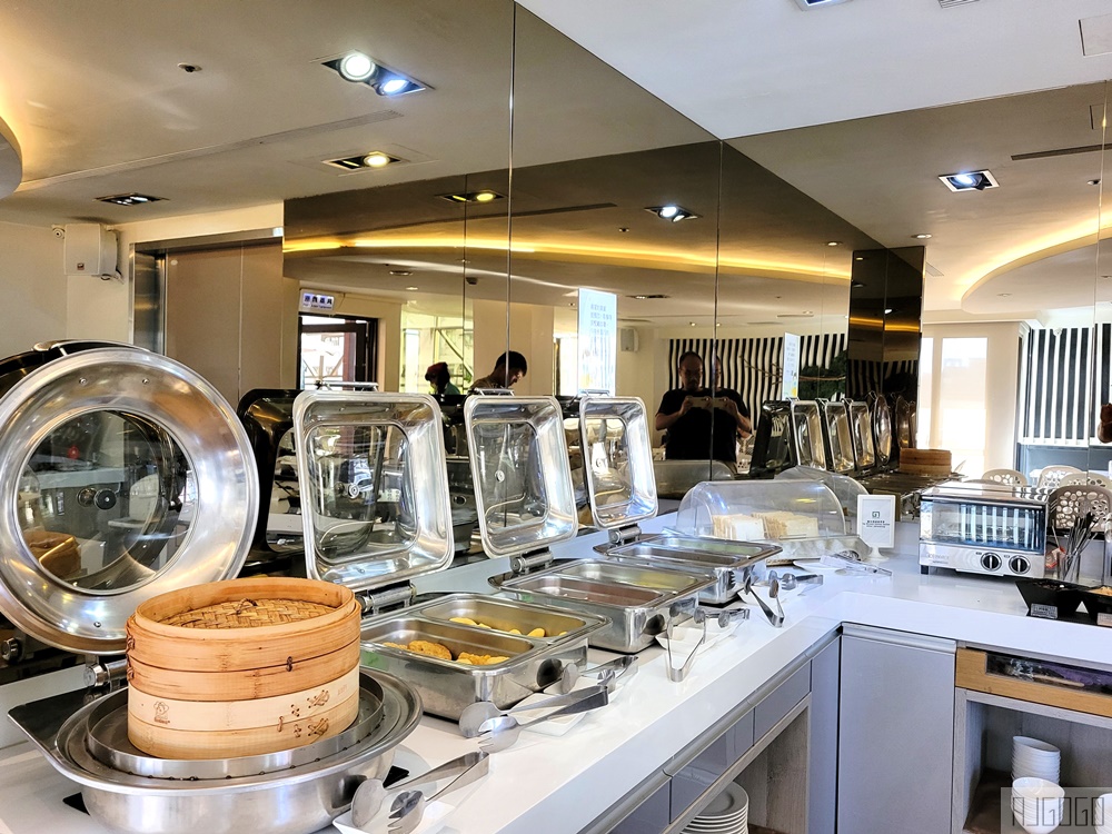 台北集賢商旅 蘆洲有免費停車場的便宜飯店 雙人房、早餐 近捷運徐匯中學站