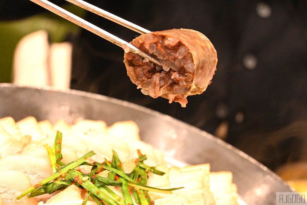 釜山 密陽血腸豬肉湯飯 海雲台店 老店好味道 沒有豬臭味 醃漬蘿蔔好吃