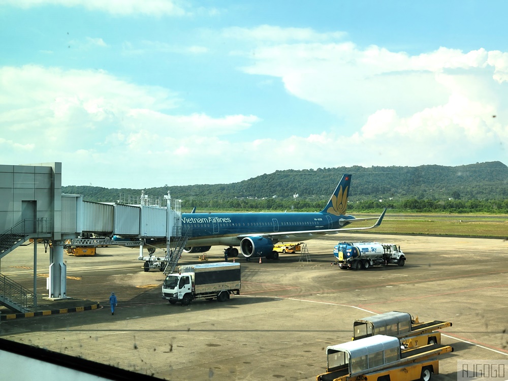 越南航空 桃園>胡志明市>富國島 A321經濟艙飛機餐 胡志明市轉機