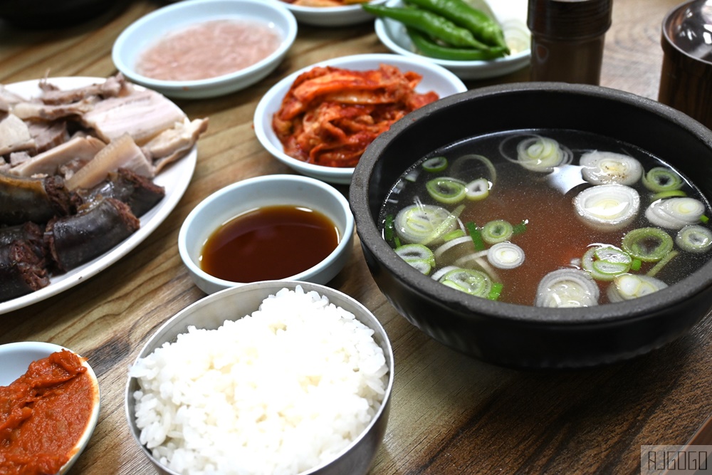 釜山 陝川湯飯家 米其林指南必比登推薦豬肉湯飯 血腸好好吃