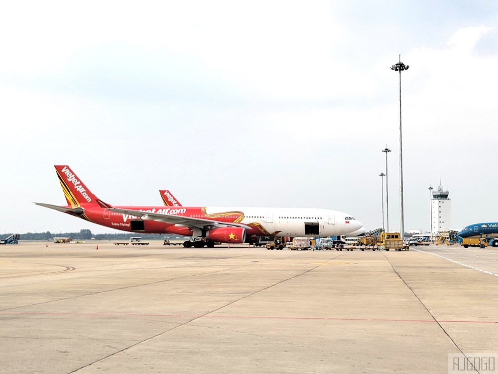 越南航空 富國島 > 胡志明市 > 桃園 經濟艙飛機餐、VN1824 / VN570 飛行報告