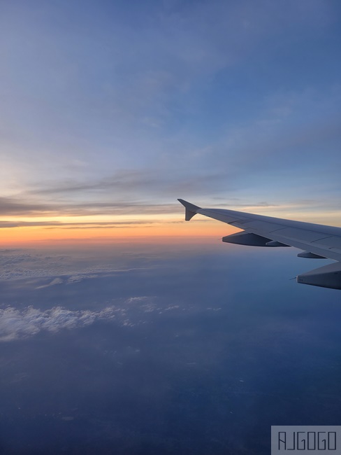 越南航空 富國島 > 胡志明市 > 桃園 經濟艙飛機餐、VN1824 / VN570 飛行報告