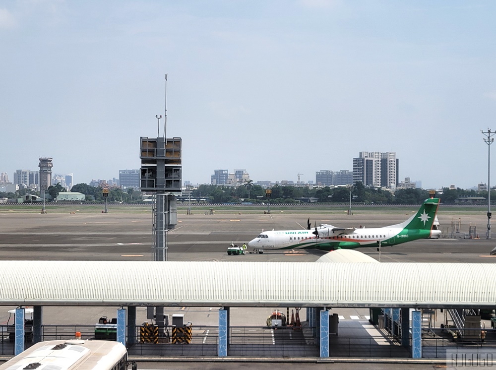 華信航空 高雄 金門 飛機餐 ATR72-600