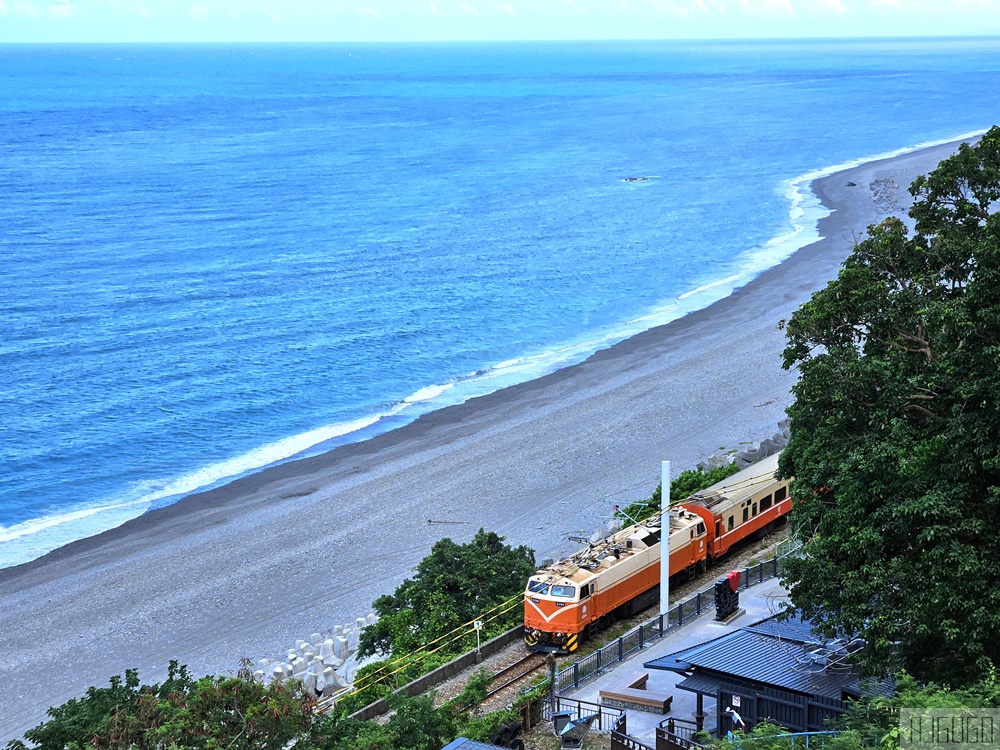 2025台東景點 多良車站、向陽薪傳木工坊 海景咖啡廳