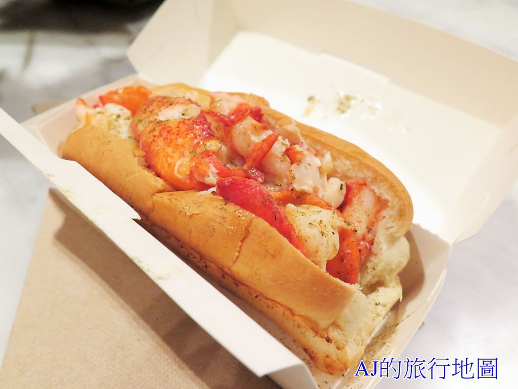 （紐約美食）廣場飯店美食街 The Plaza Food Hall 美食品牌齊全 Lady M千層蛋糕、Luke’s Lobster龍蝦堡