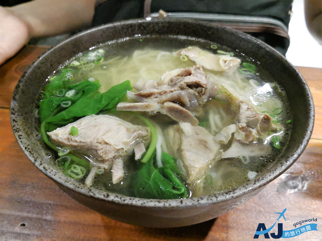 （花蓮美食）一碗小 麵食餐廳 清燉羊肉拉麵、紅燒羊肉拉麵 營業時間分享