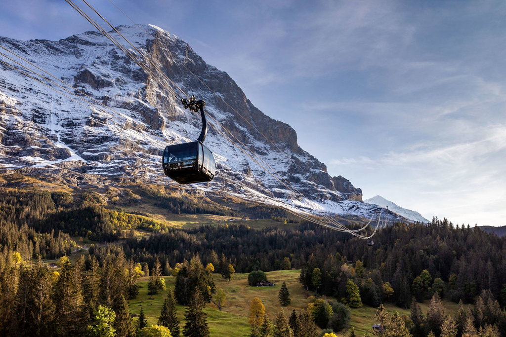 90 Eiger-Express-Grindelwald-Eigernordwand-Weitansicht.jpg