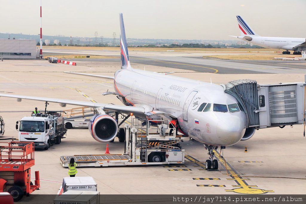 俄羅斯航空 Aeroflot SU2451 巴黎戴高樂CDG > 莫斯科謝列梅捷沃SVO 飛機餐、kosher meal猶太餐、戴高樂機場退稅