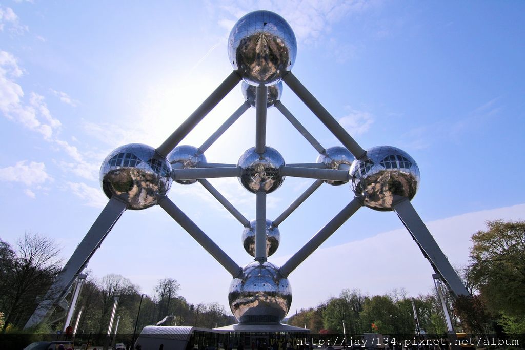 （布魯塞爾遊記）原子塔 Atomium 1958年布魯塞爾世界博覽會矗立的超現實建築 含原子塔交通、票價