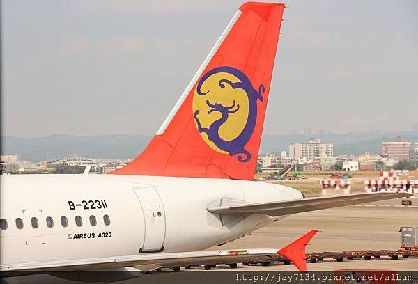 2014-07-17 復興航空 GE867 桃園TPE-曼谷BKK 飛機餐、素食餐分享