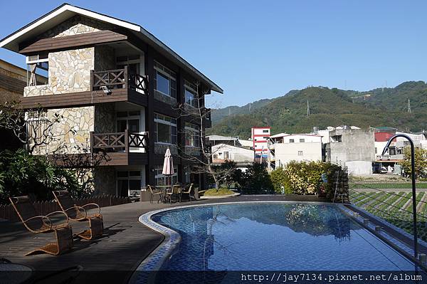 （苗栗大湖）慈夢柔渡假會館 泡湯一泊二食住宿體驗