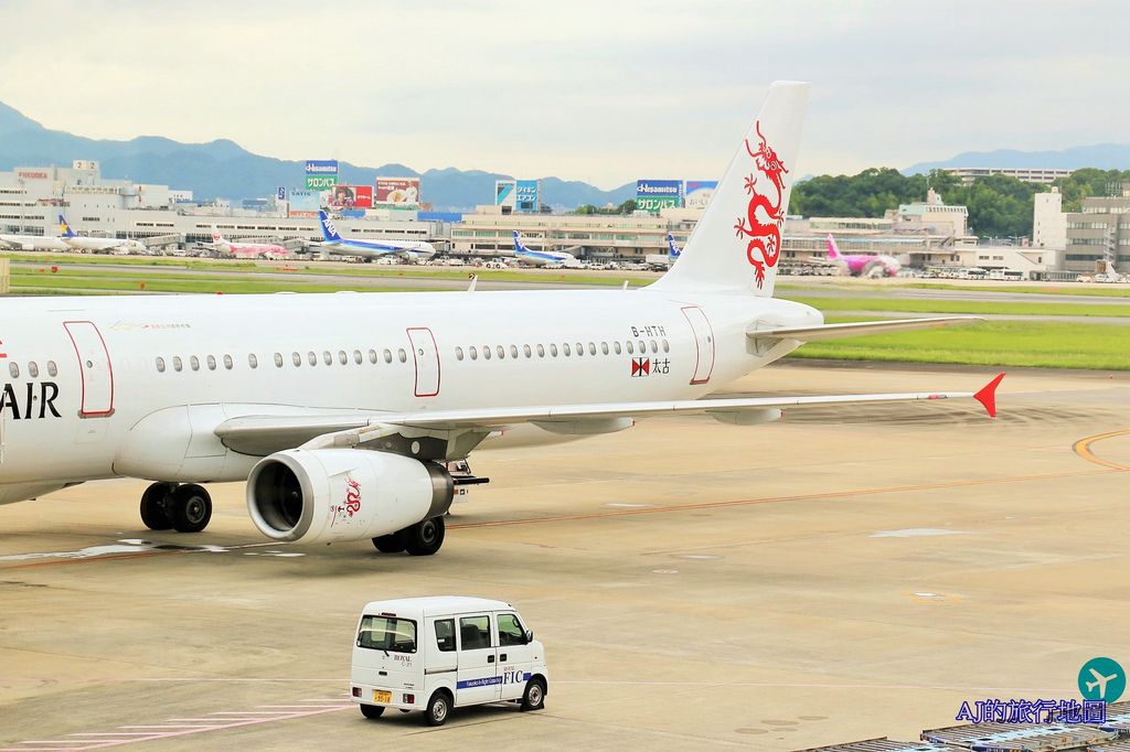 港龍航空 KA381/CX5381 福岡FUK > 香港HKG 兒童餐、低膽固醇/低脂肪餐、飛機餐、飛行經驗分享