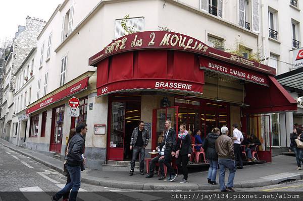 巴黎美食 兩個風車咖啡館 Café des Deux Moulins 走進艾蜜莉異想世界