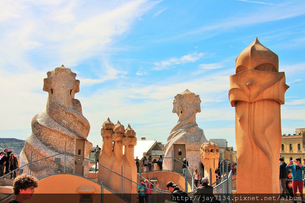 巴塞隆納 米拉之家 Casa Mila 奇幻屋頂之旅